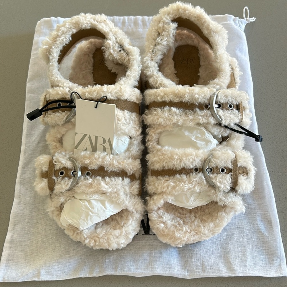 Zara Brand New Faux Fur Leather Sandals.